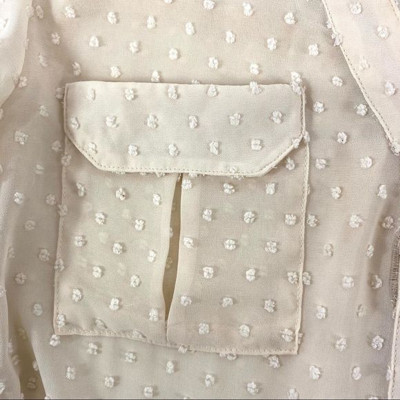 Stitch Fix Ellison Swiss Dot top ivory blouse -M - Picture 11 of 17